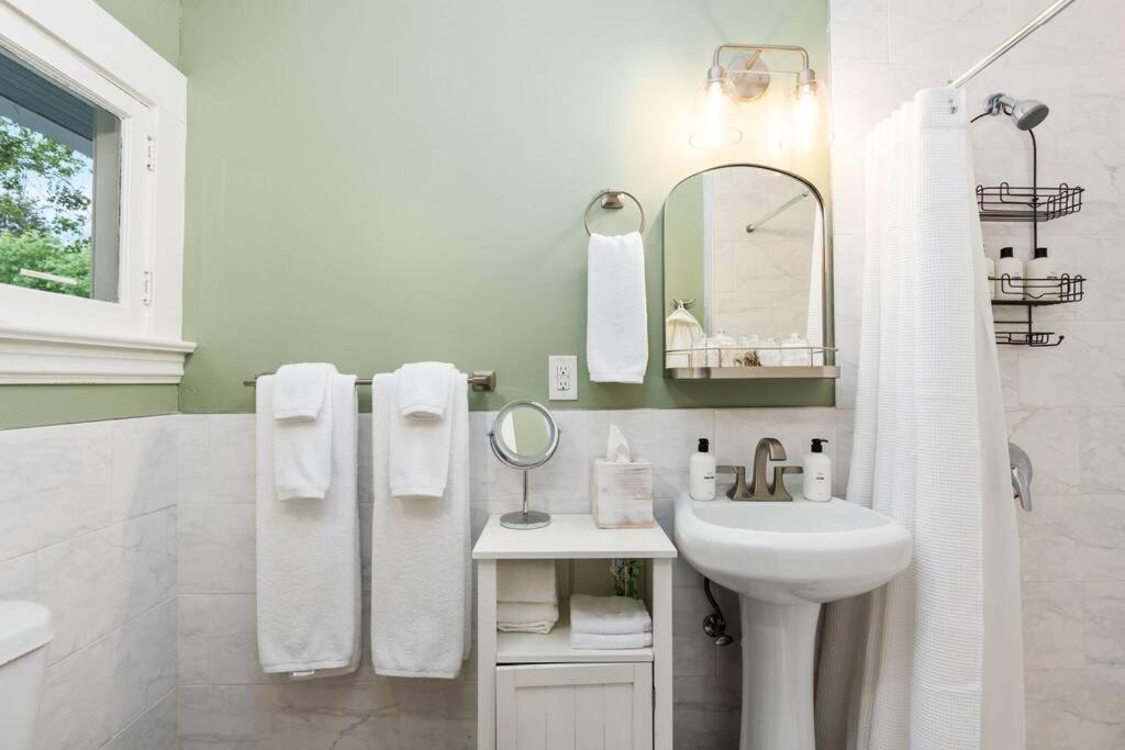 Grape Escape Inn & Suites Lodi Dış mekan fotoğraf